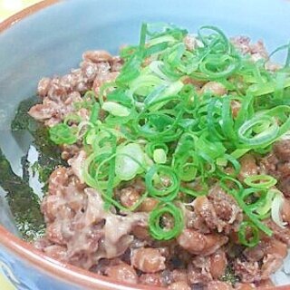 肉そぼろ＆納豆の丼